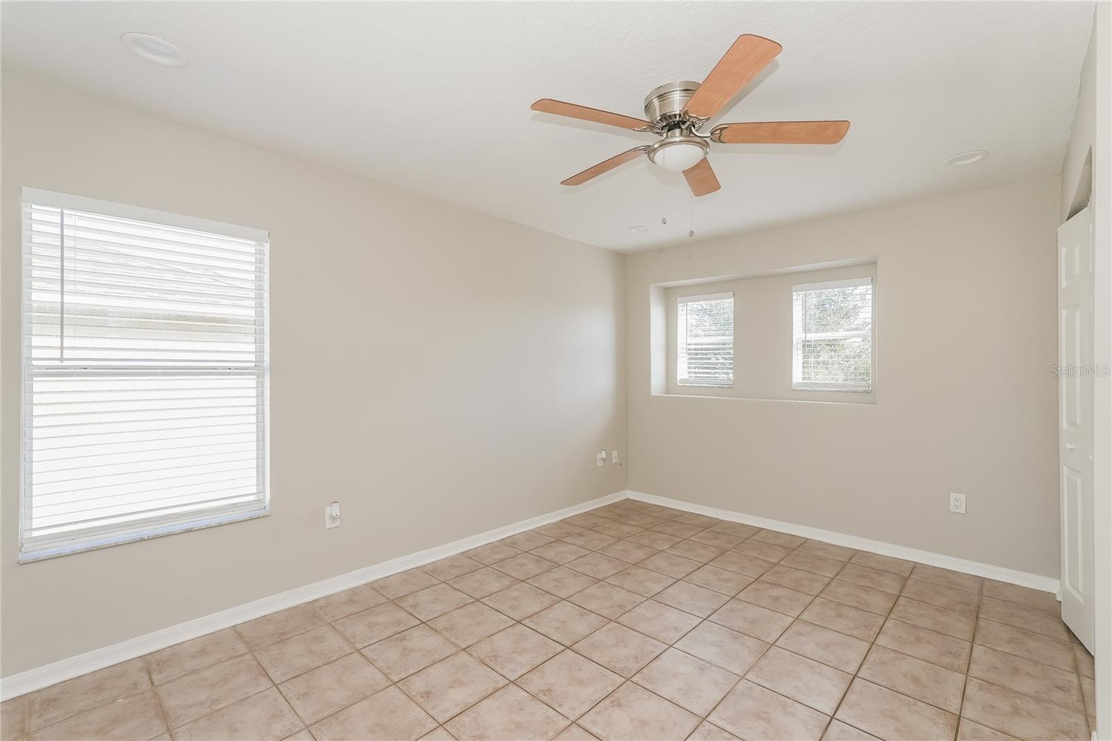 12125 FOX BLOOM AVE — photo 6