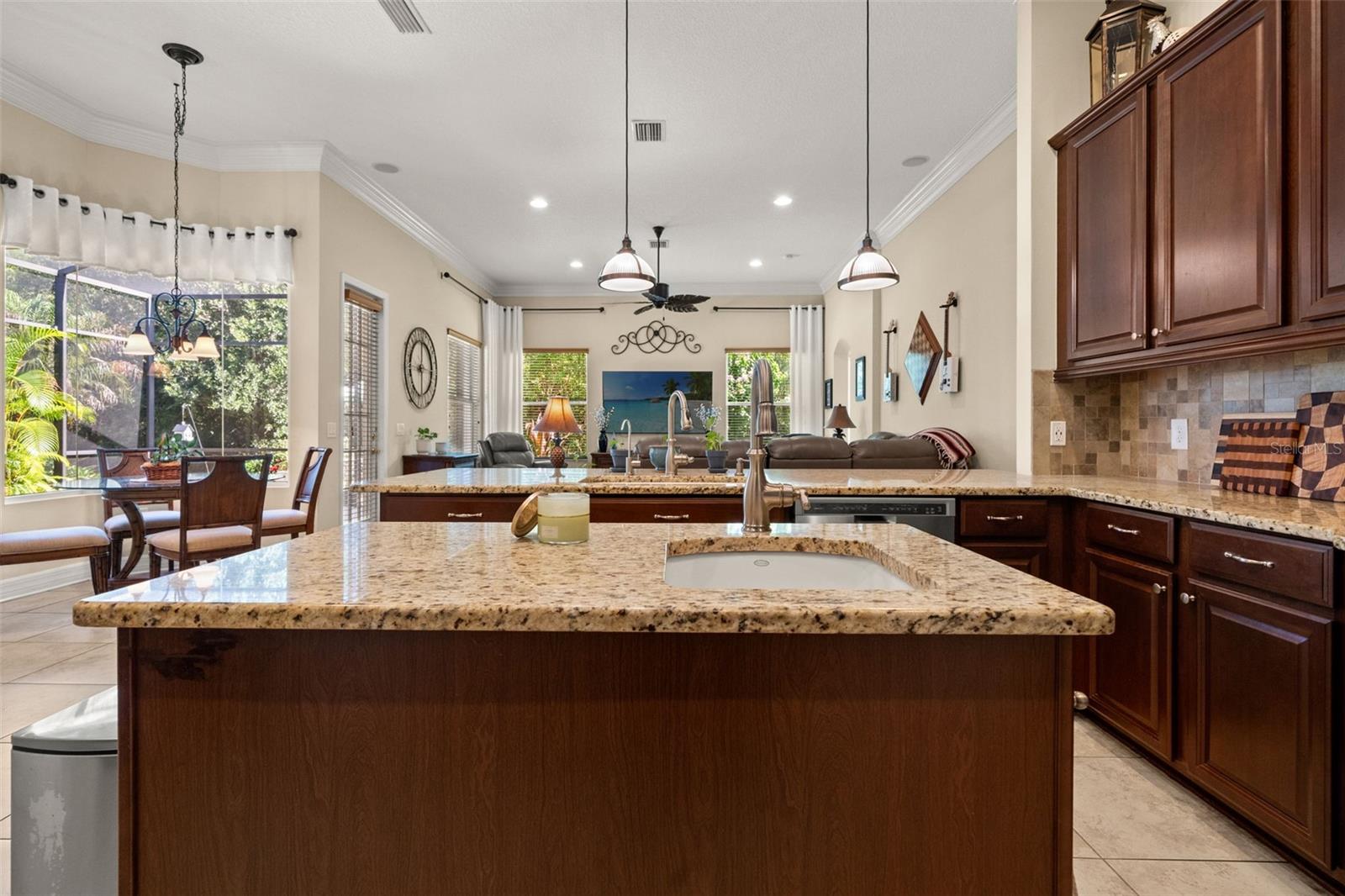 15103 AZRA DR — photo 22