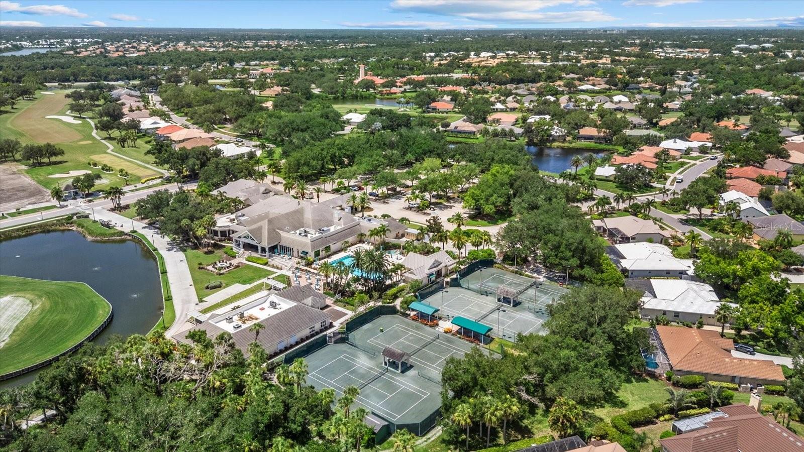 288 VENICE GOLF CLUB DR — photo 37