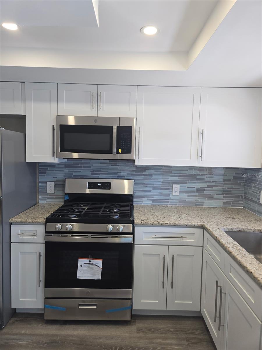 1868 SHORE DR S #102 — photo 18