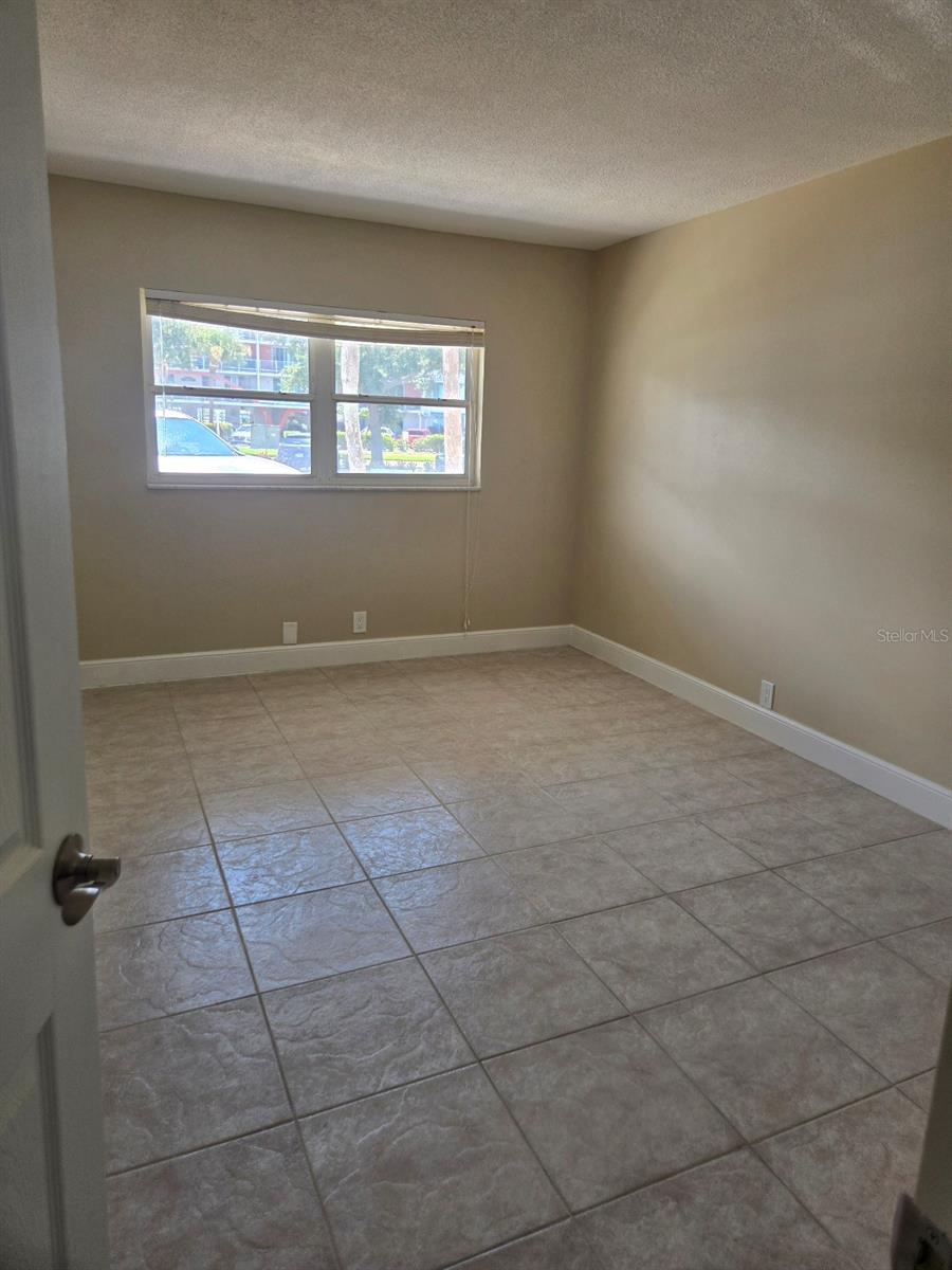 1868 SHORE DR S #102 — photo 26