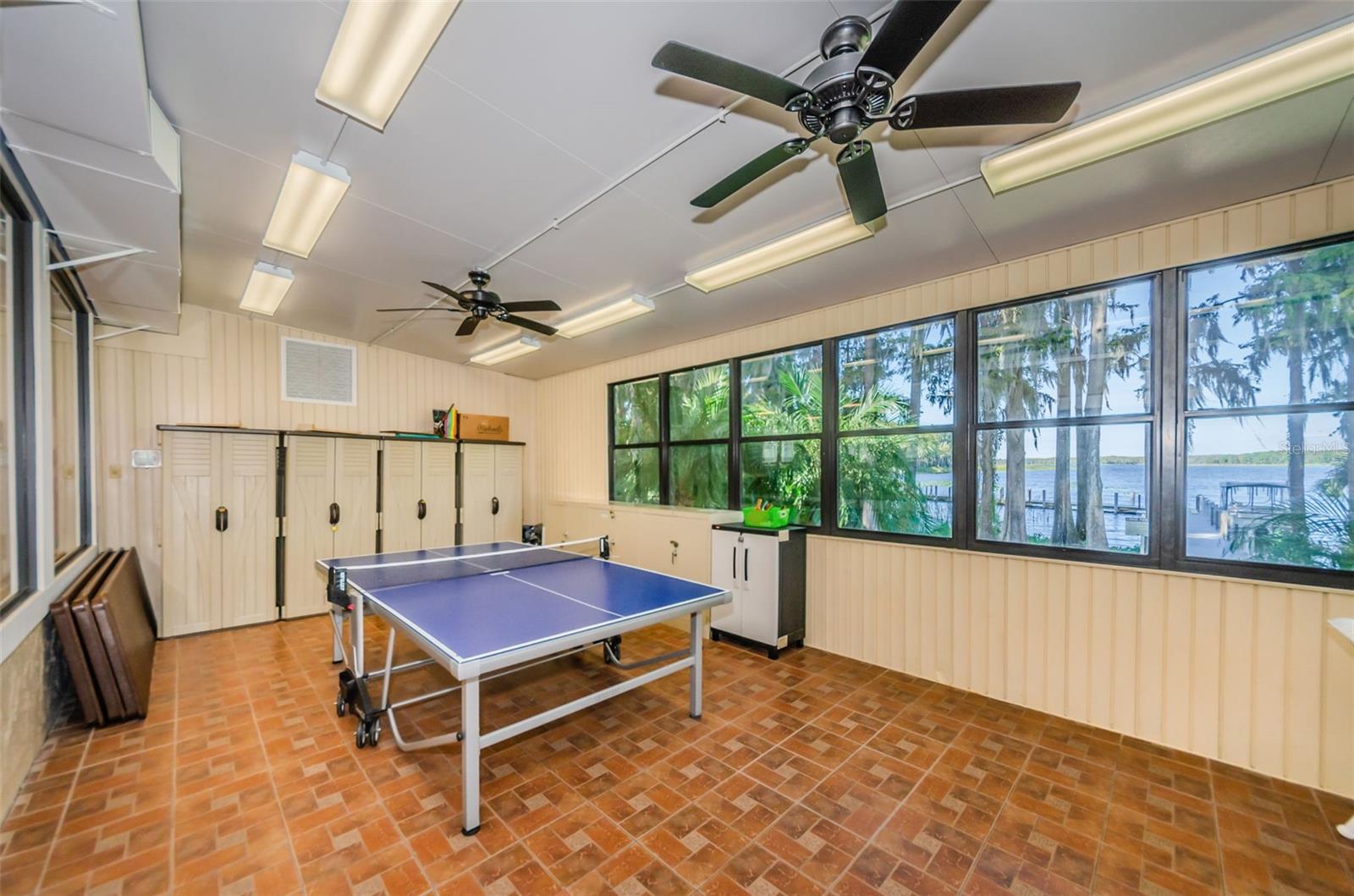 3097 MISSION GROVE DR — photo 95