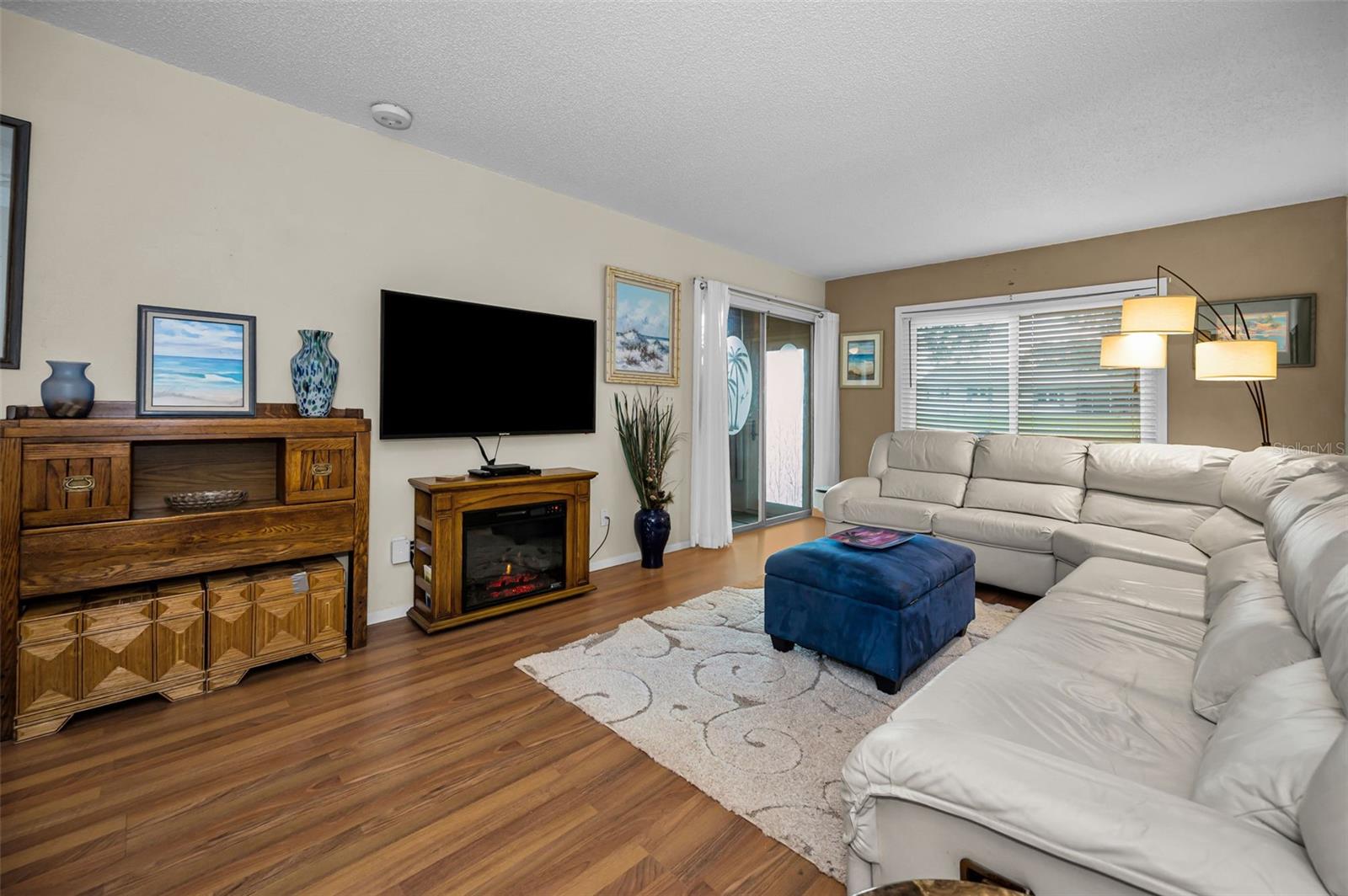 3097 MISSION GROVE DR — photo 13