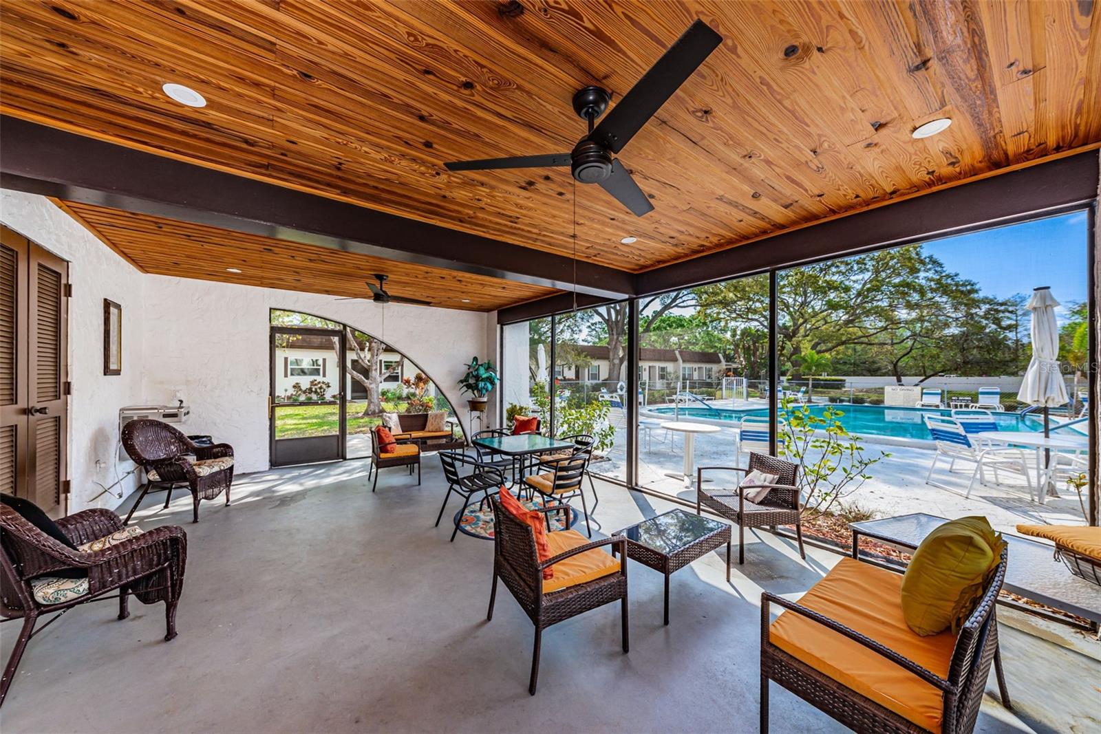3097 MISSION GROVE DR — photo 42
