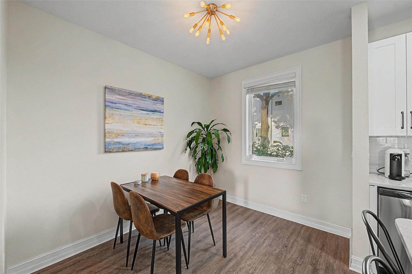 1527 N MORGAN ST — photo 9