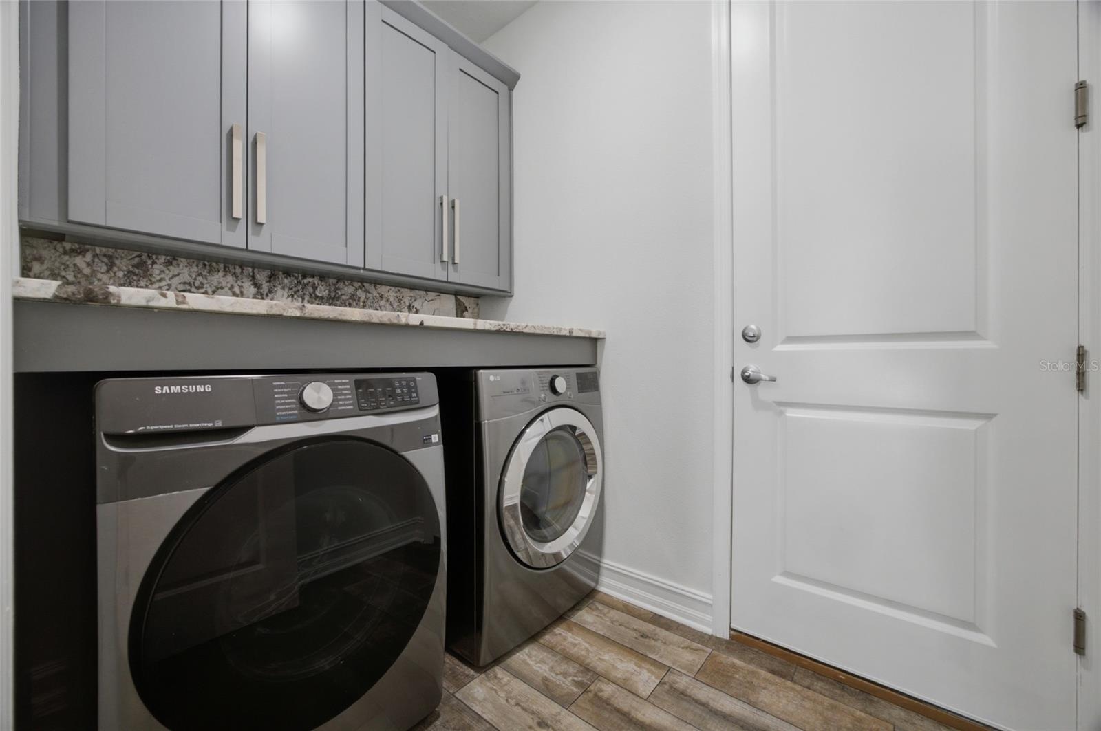1707 E EMMA ST — photo 29