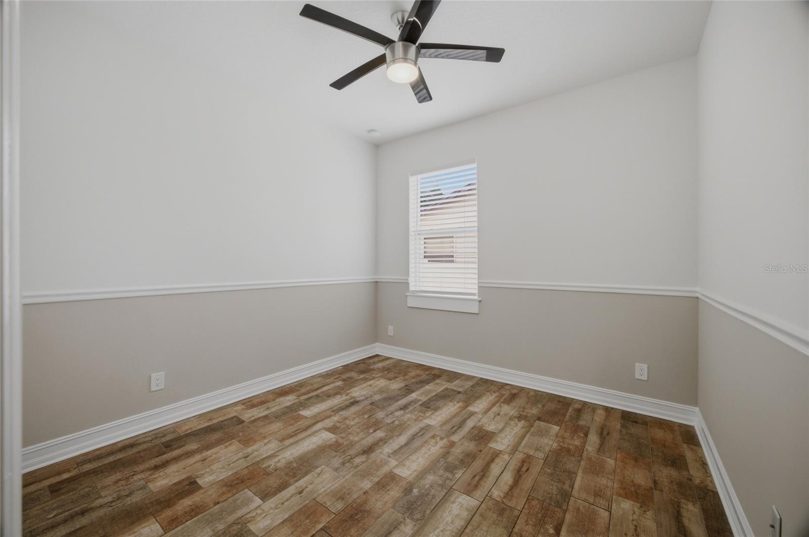 1707 E EMMA ST — photo 26