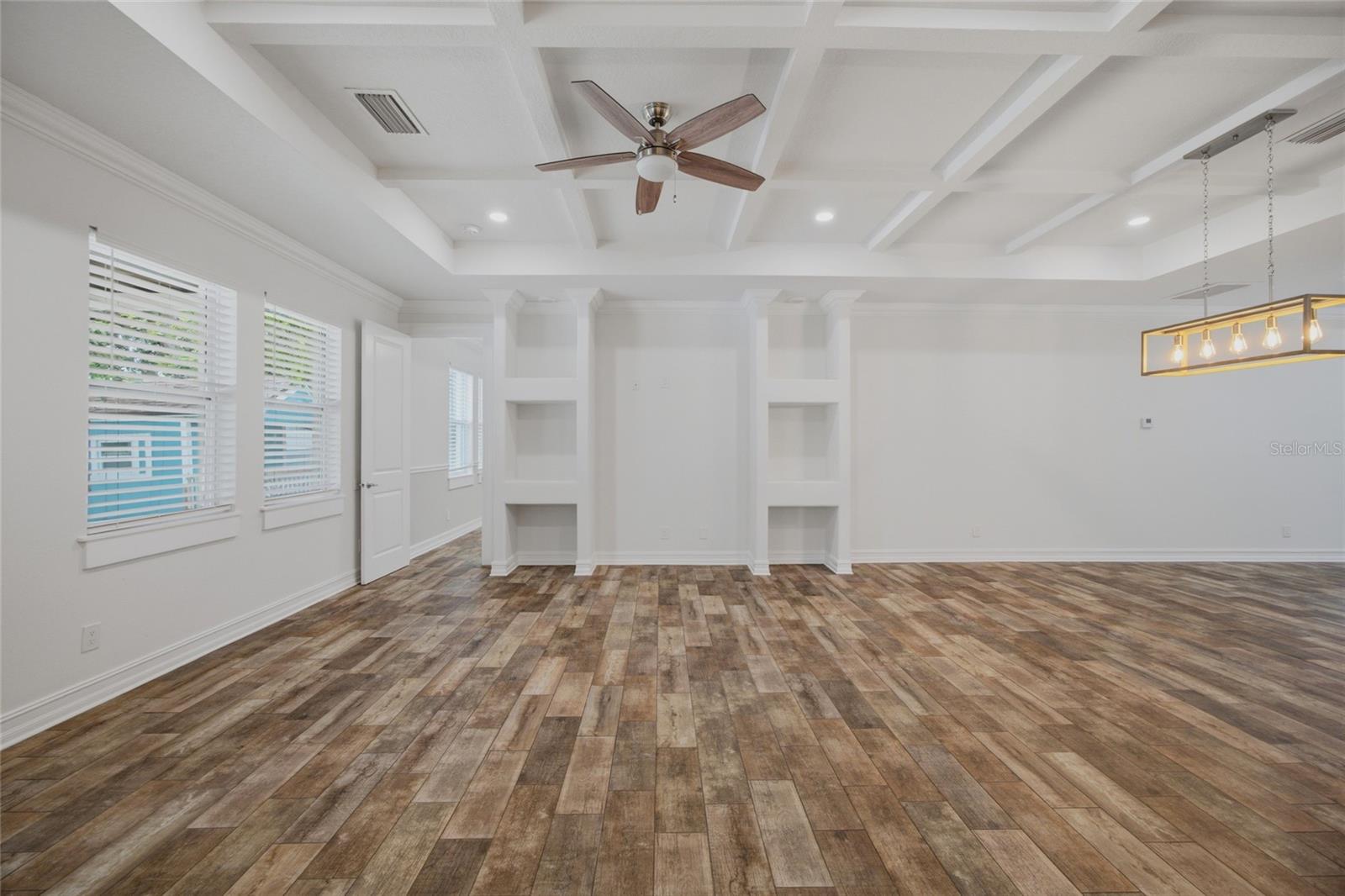 1707 E EMMA ST — photo 9