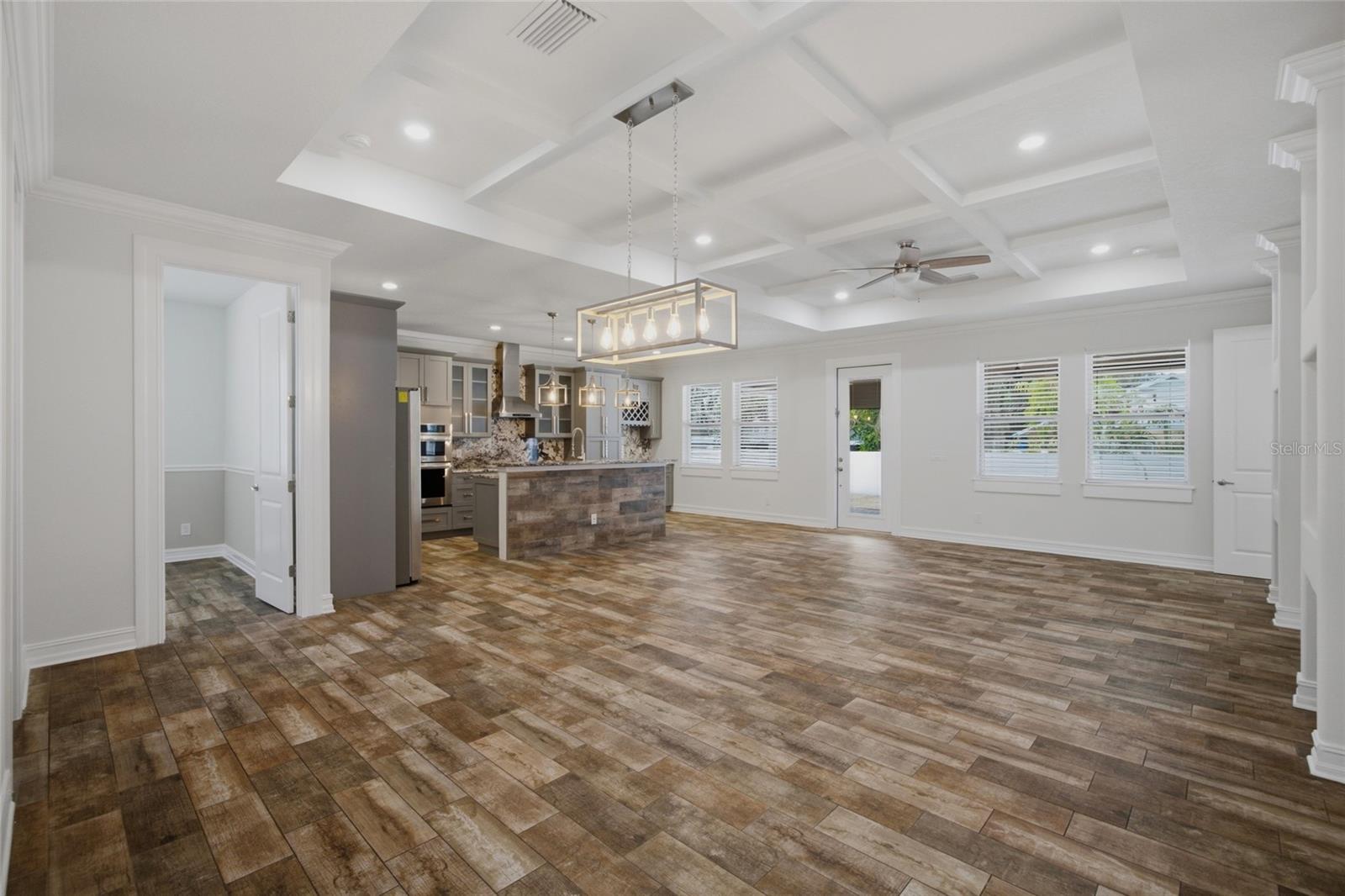 1707 E EMMA ST — photo 7