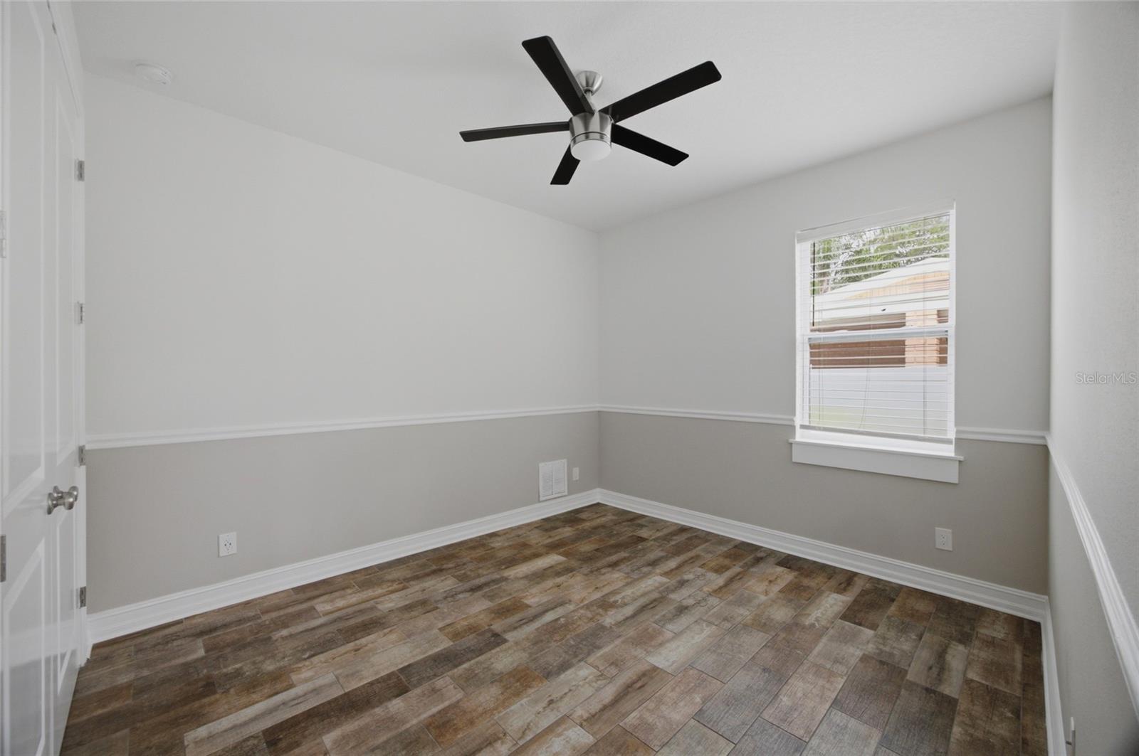 1707 E EMMA ST — photo 24