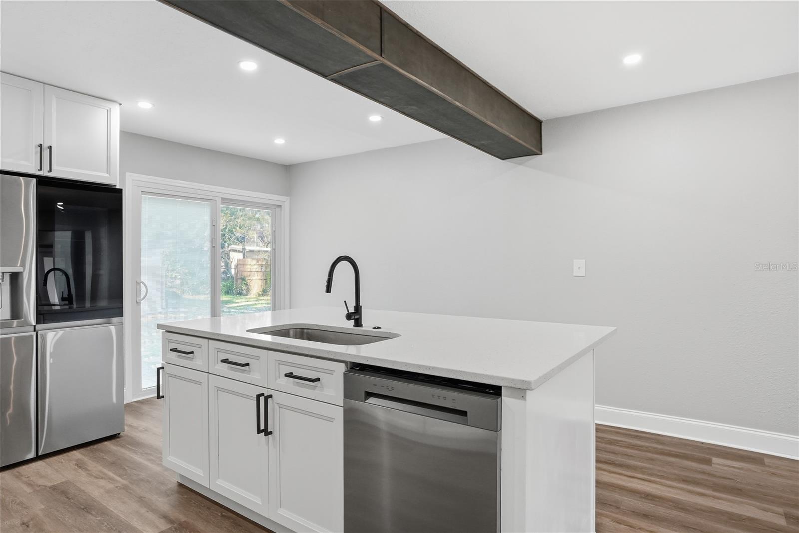 707 ABERDEEN CIR — photo 9