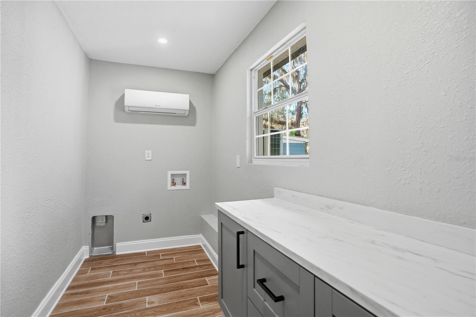 707 ABERDEEN CIR — photo 25