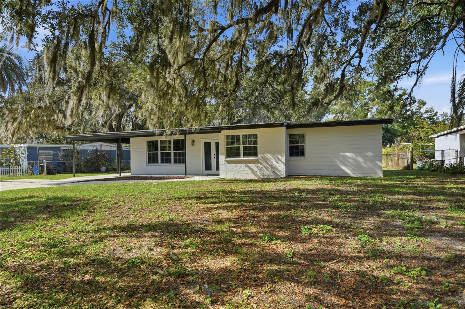 707 ABERDEEN CIR — photo 2