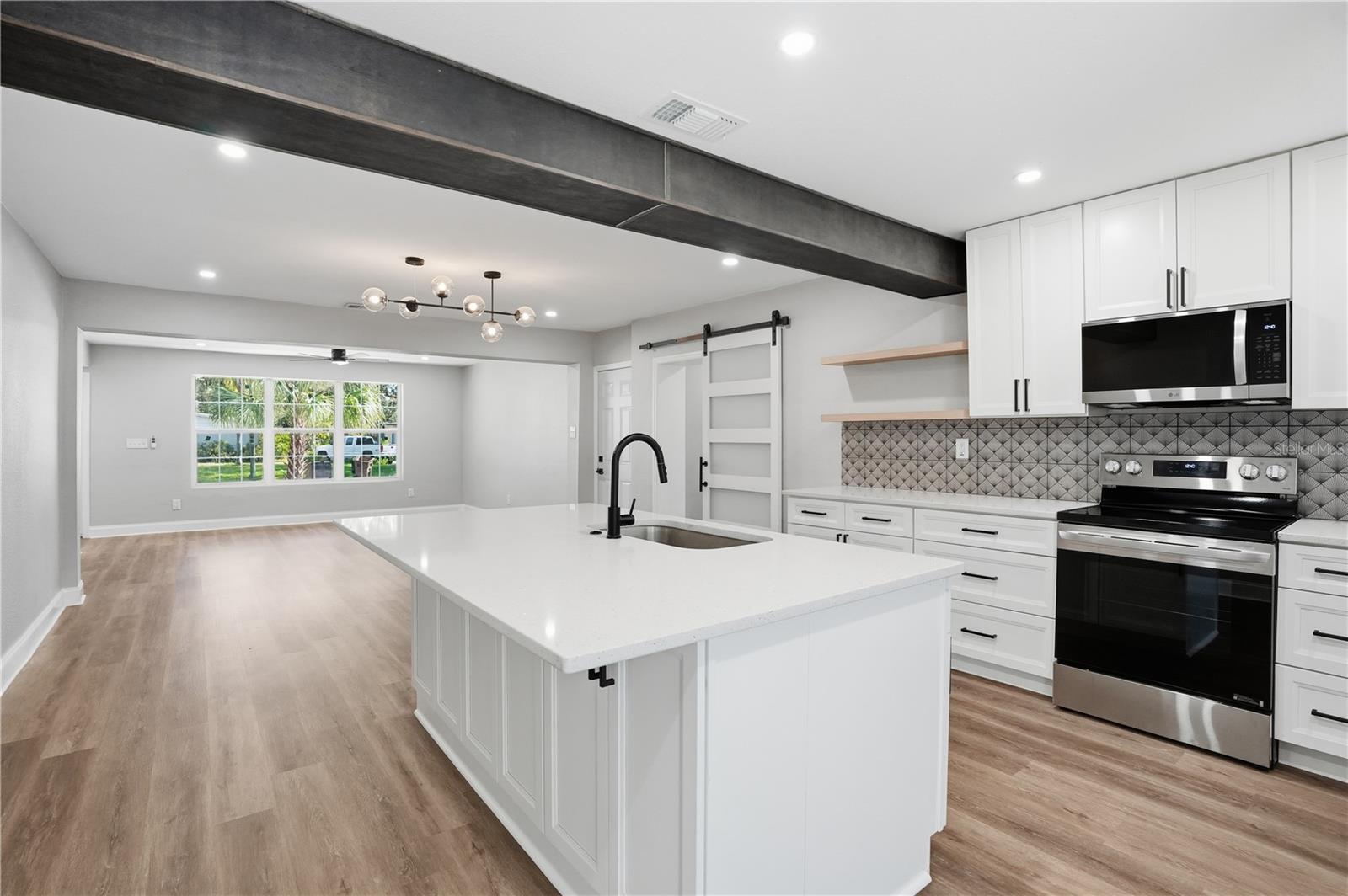 707 ABERDEEN CIR — photo 5