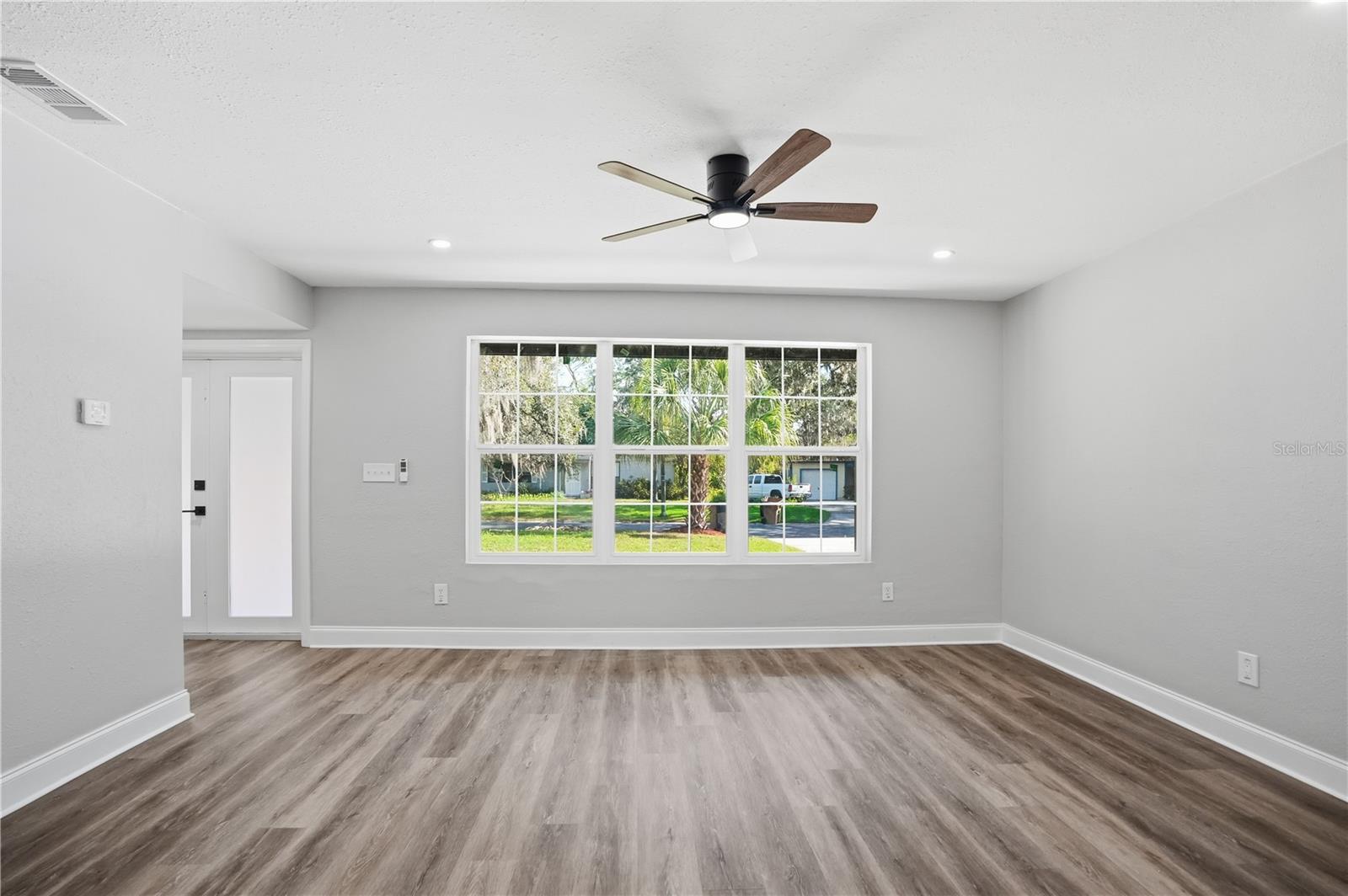 707 ABERDEEN CIR — photo 24