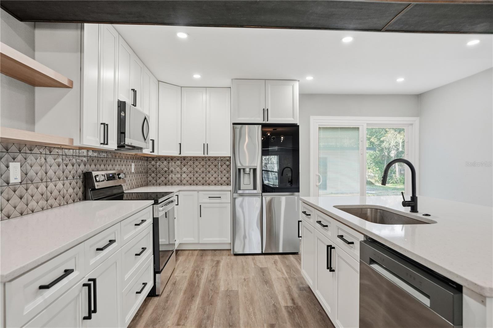 707 ABERDEEN CIR — photo 8