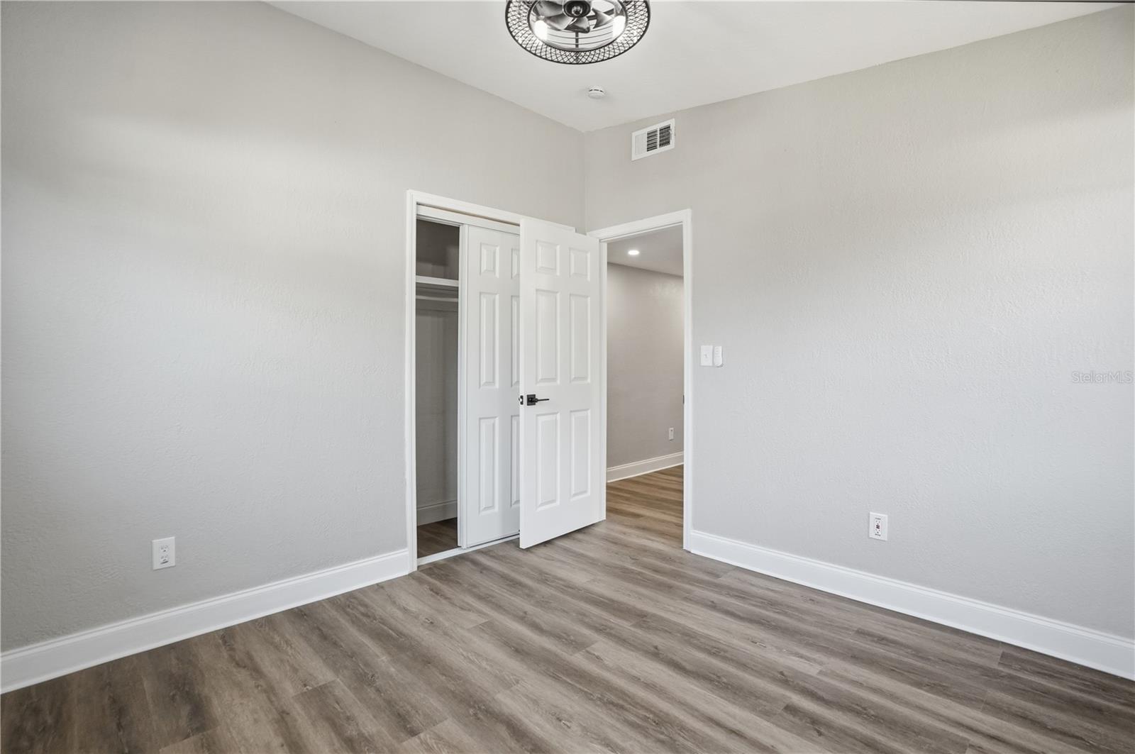 707 ABERDEEN CIR — photo 21