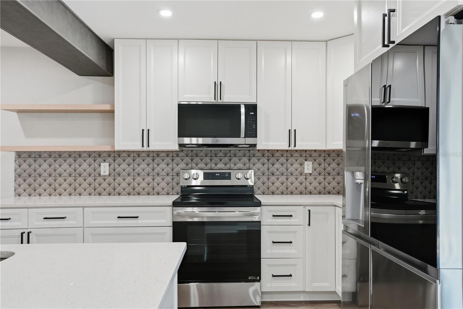 707 ABERDEEN CIR — photo 6