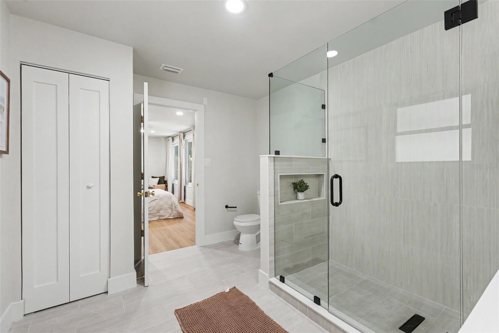 6504 N 20TH ST — photo 24