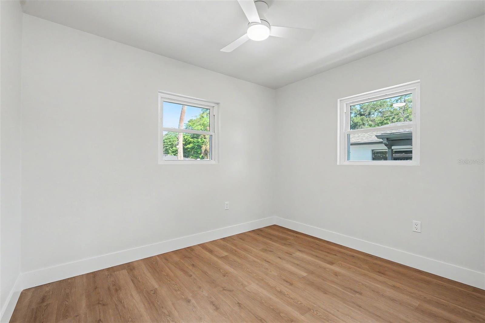 6504 N 20TH ST — photo 32