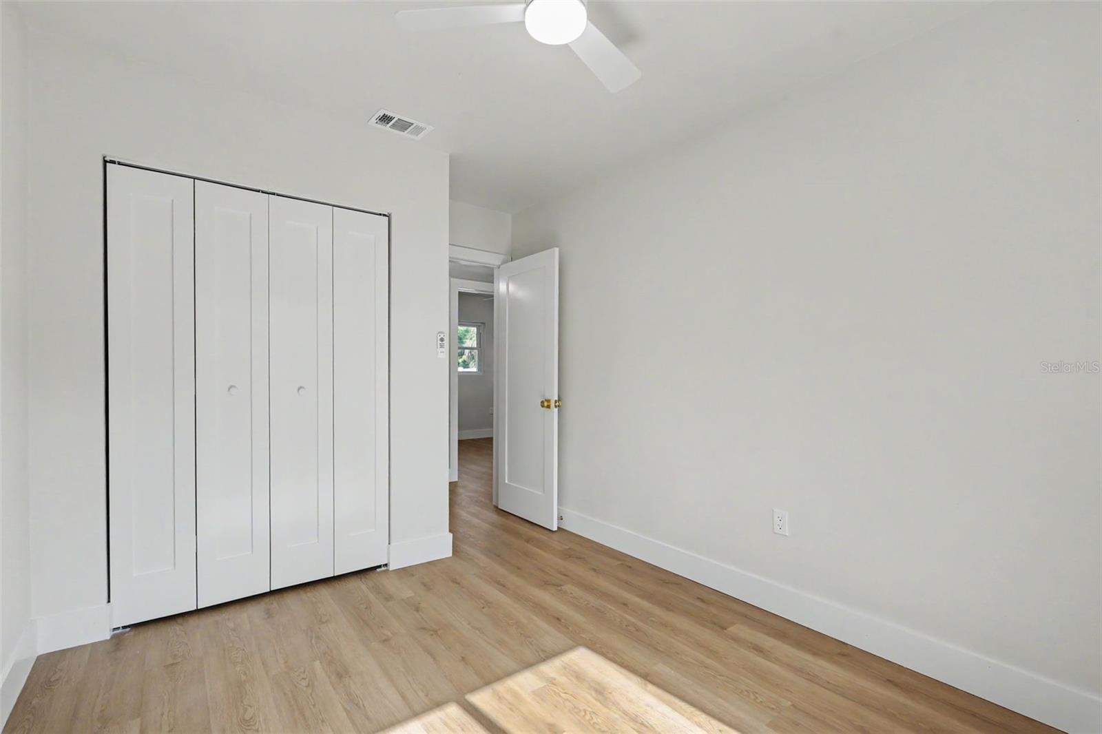 6504 N 20TH ST — photo 31