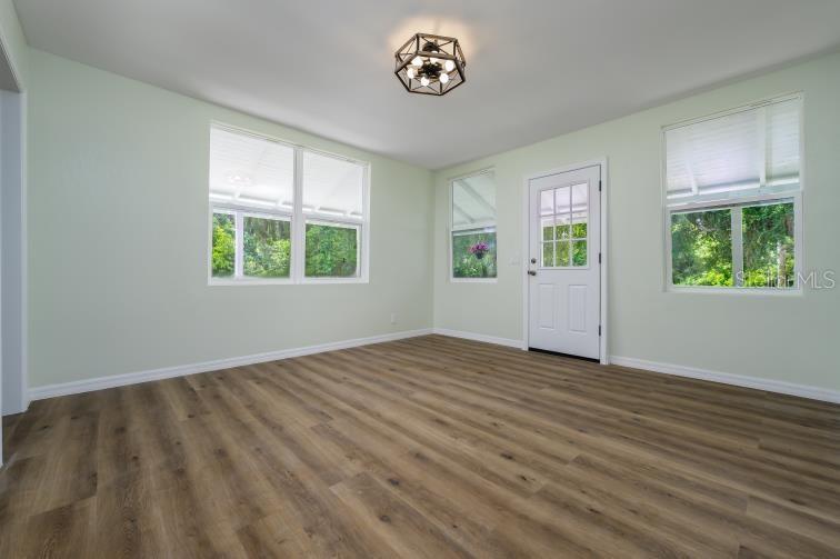 37315 TRILBY RD — photo 11