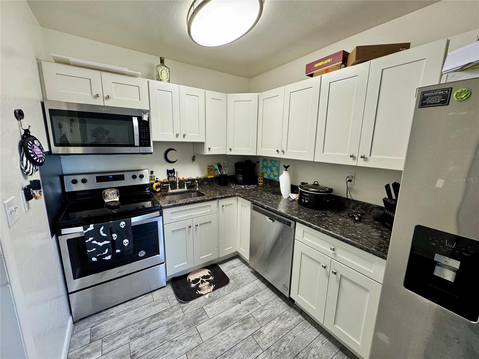 12100 CAPILLA LN — photo 4