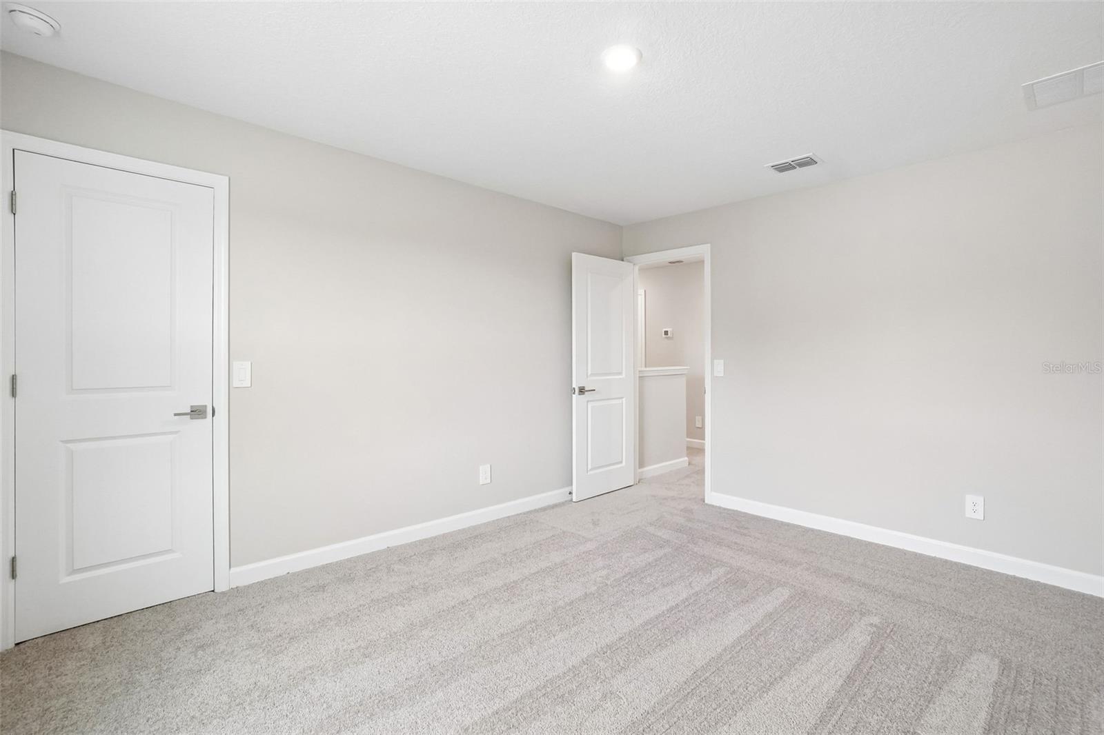 7542 DEER VALLEY CIRCLE — photo 29