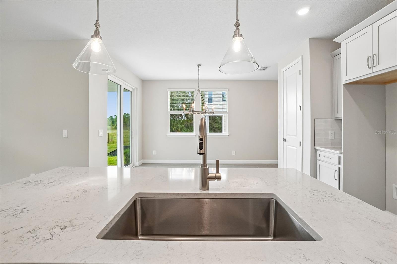7542 DEER VALLEY CIRCLE — photo 15