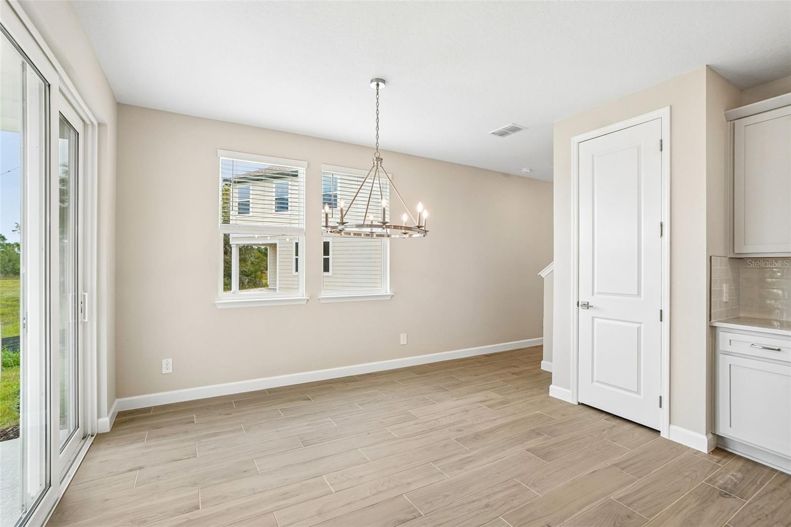 7542 DEER VALLEY CIRCLE — photo 8