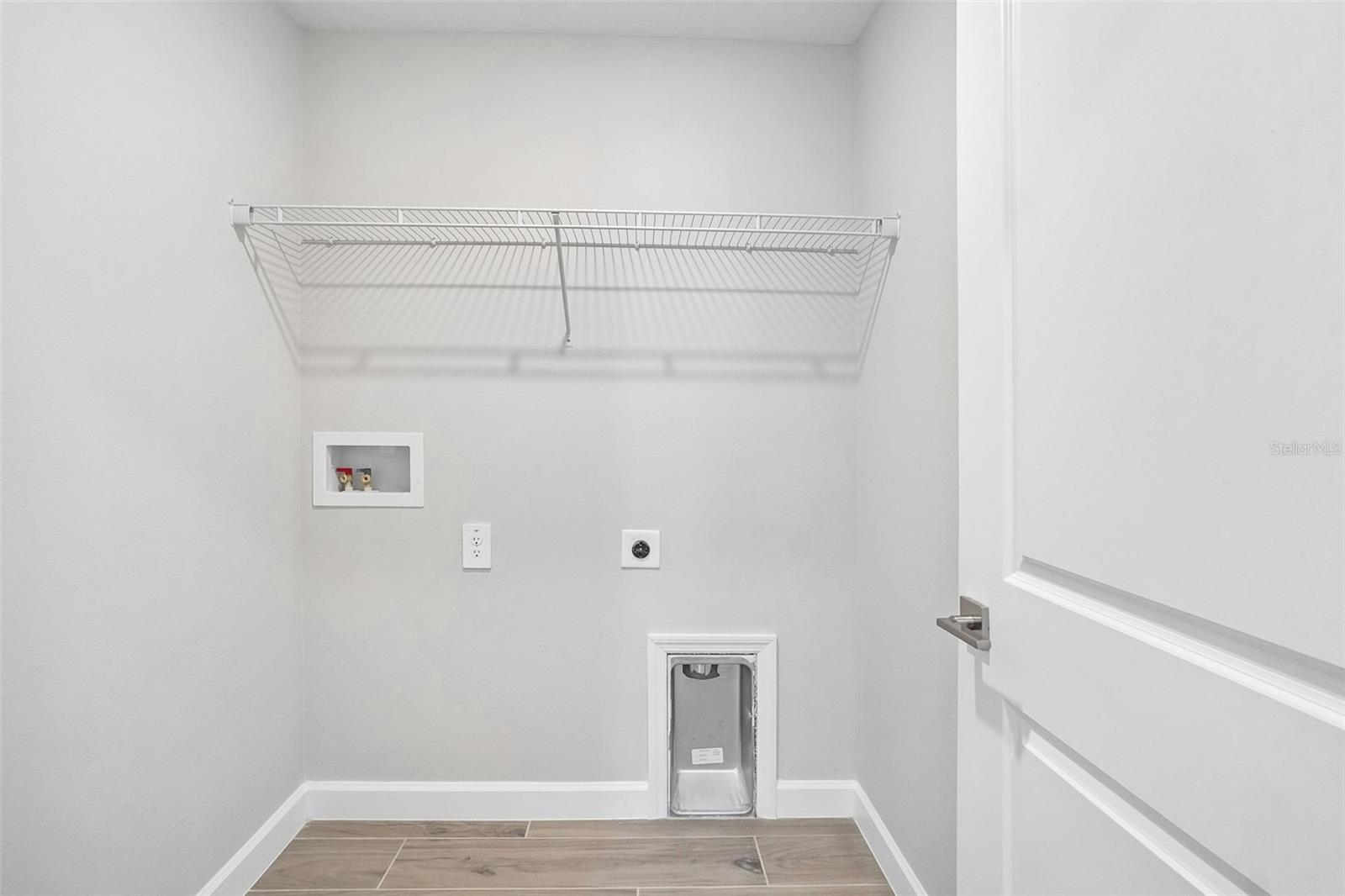 7542 DEER VALLEY CIRCLE — photo 21