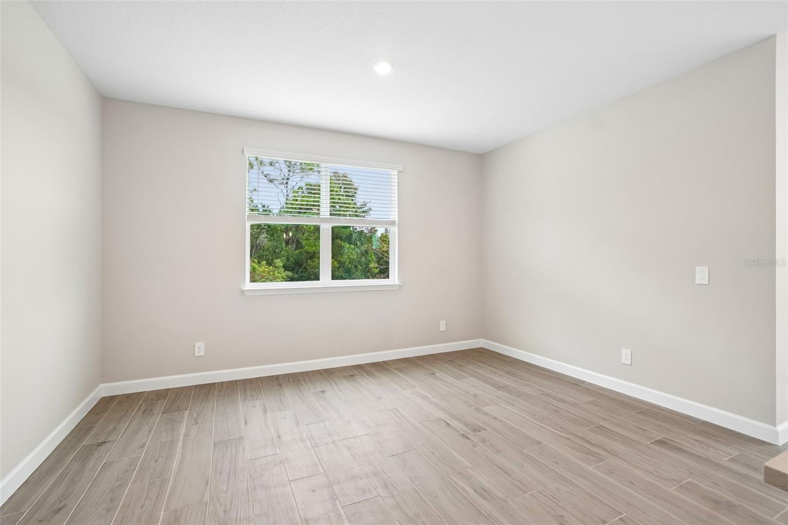 7542 DEER VALLEY CIRCLE — photo 16