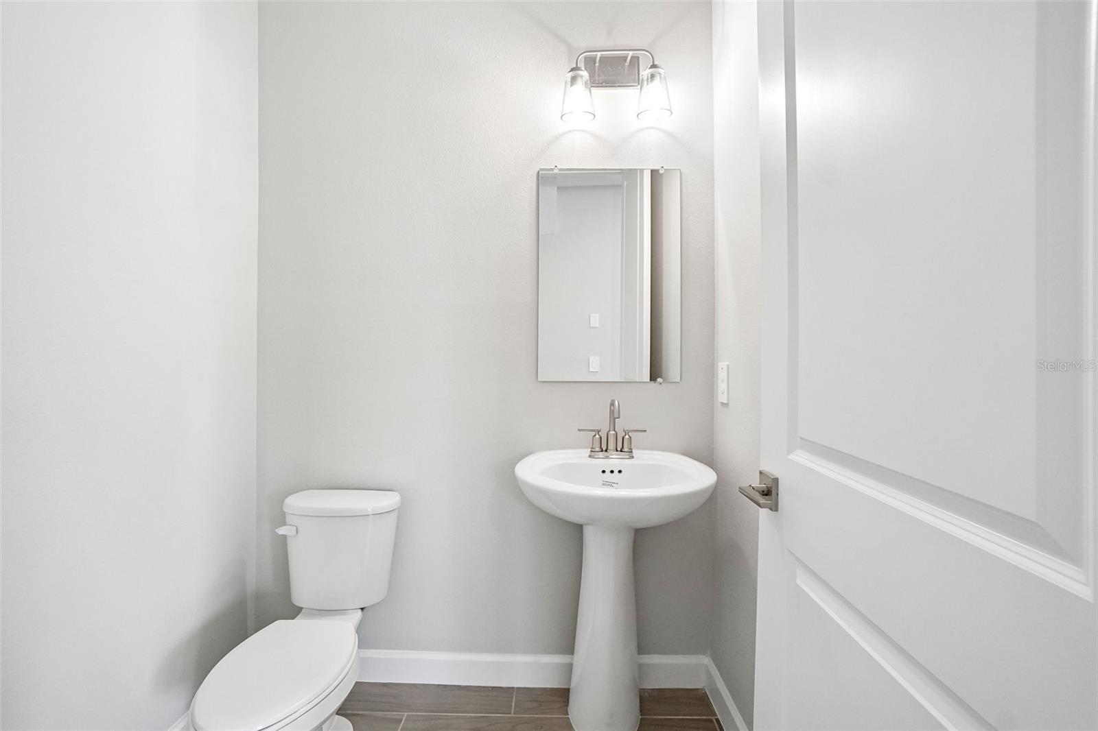 7542 DEER VALLEY CIRCLE — photo 18