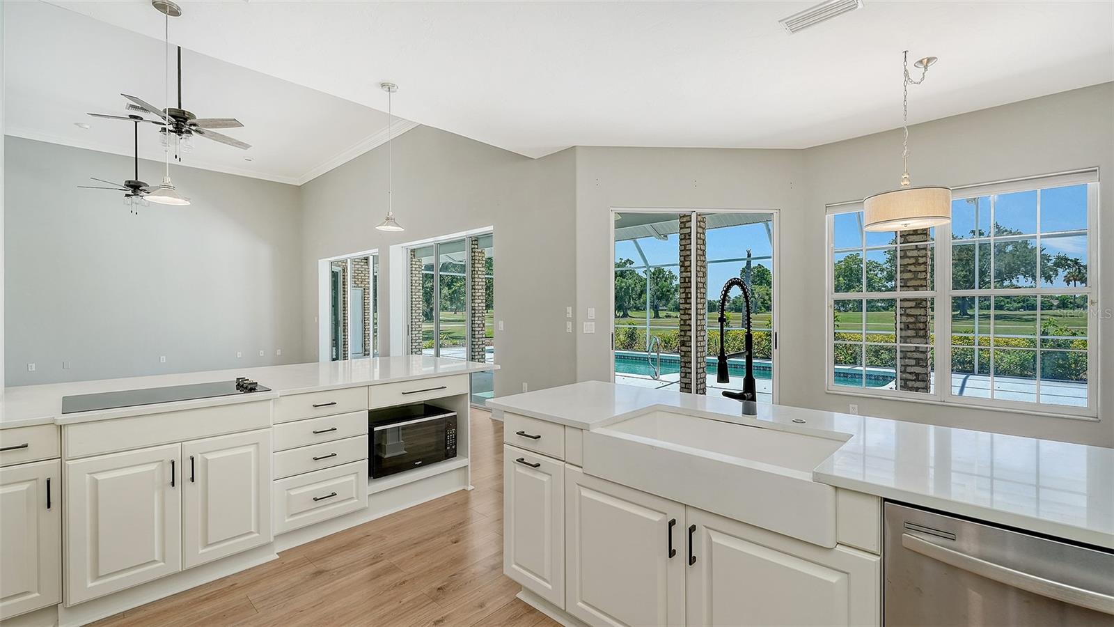 4360 BRANDYWINE DR — photo 11