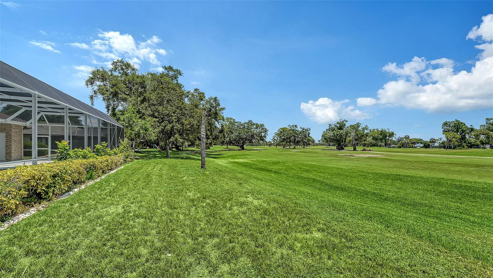 4360 BRANDYWINE DR — photo 37