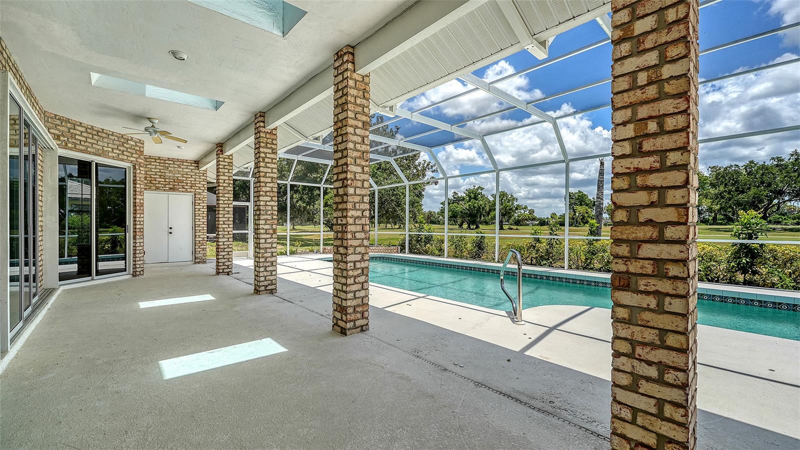 4360 BRANDYWINE DR — photo 30