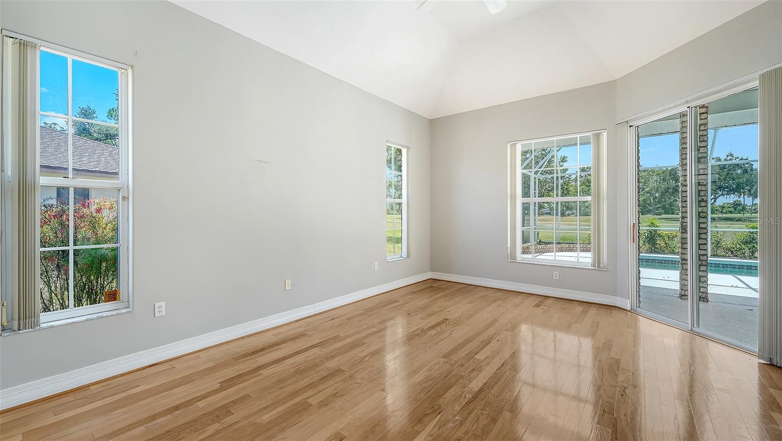 4360 BRANDYWINE DR — photo 18