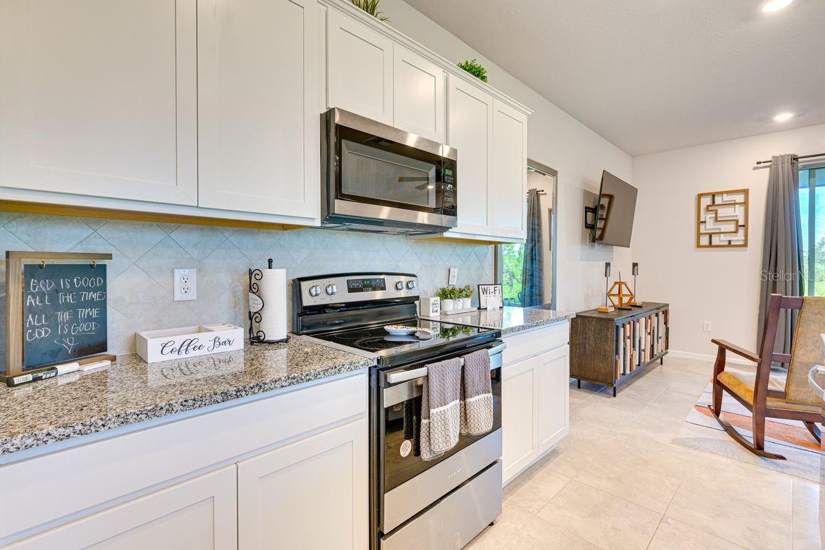 5443 ELMVIEW XING — photo 11