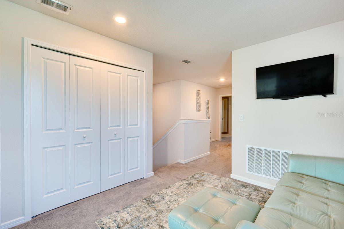 5443 ELMVIEW XING — photo 17