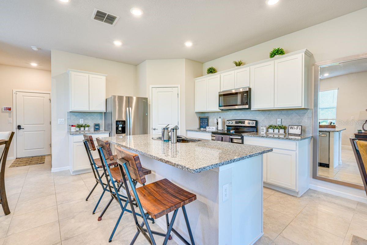5443 ELMVIEW XING — photo 10