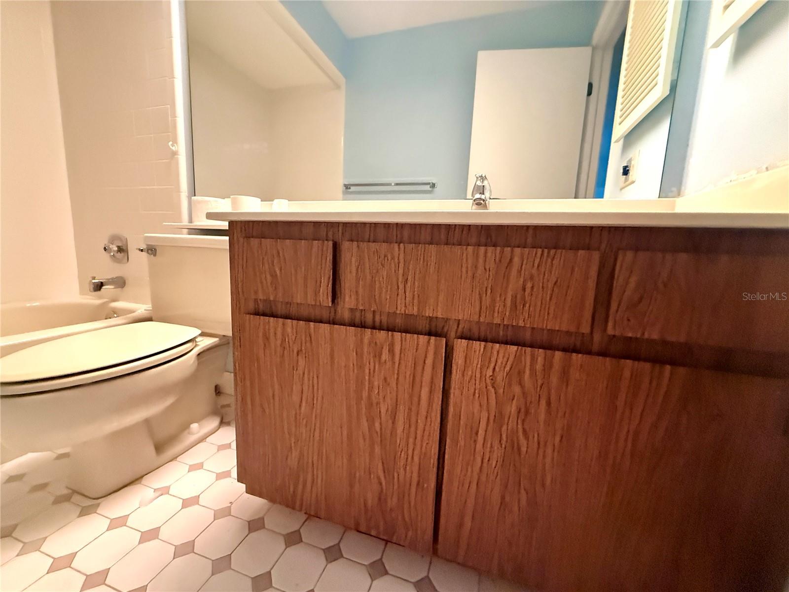 8111 BUGLE CT #2 — photo 16
