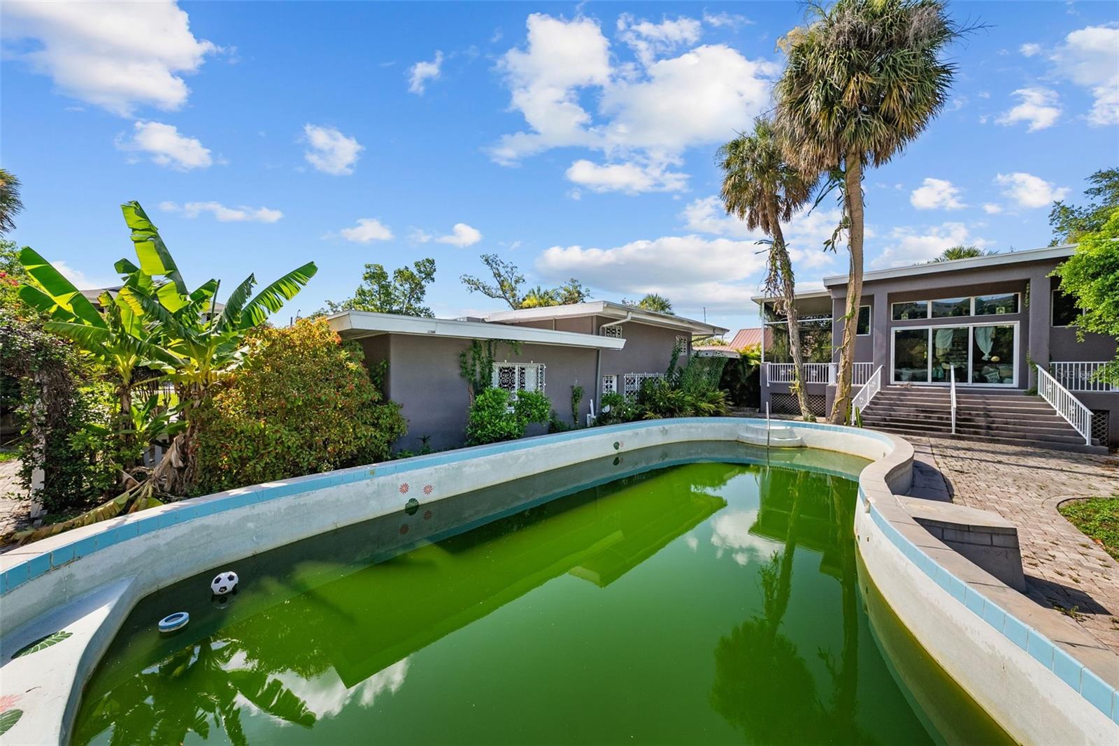 211 S SHORE CREST DR — photo 12