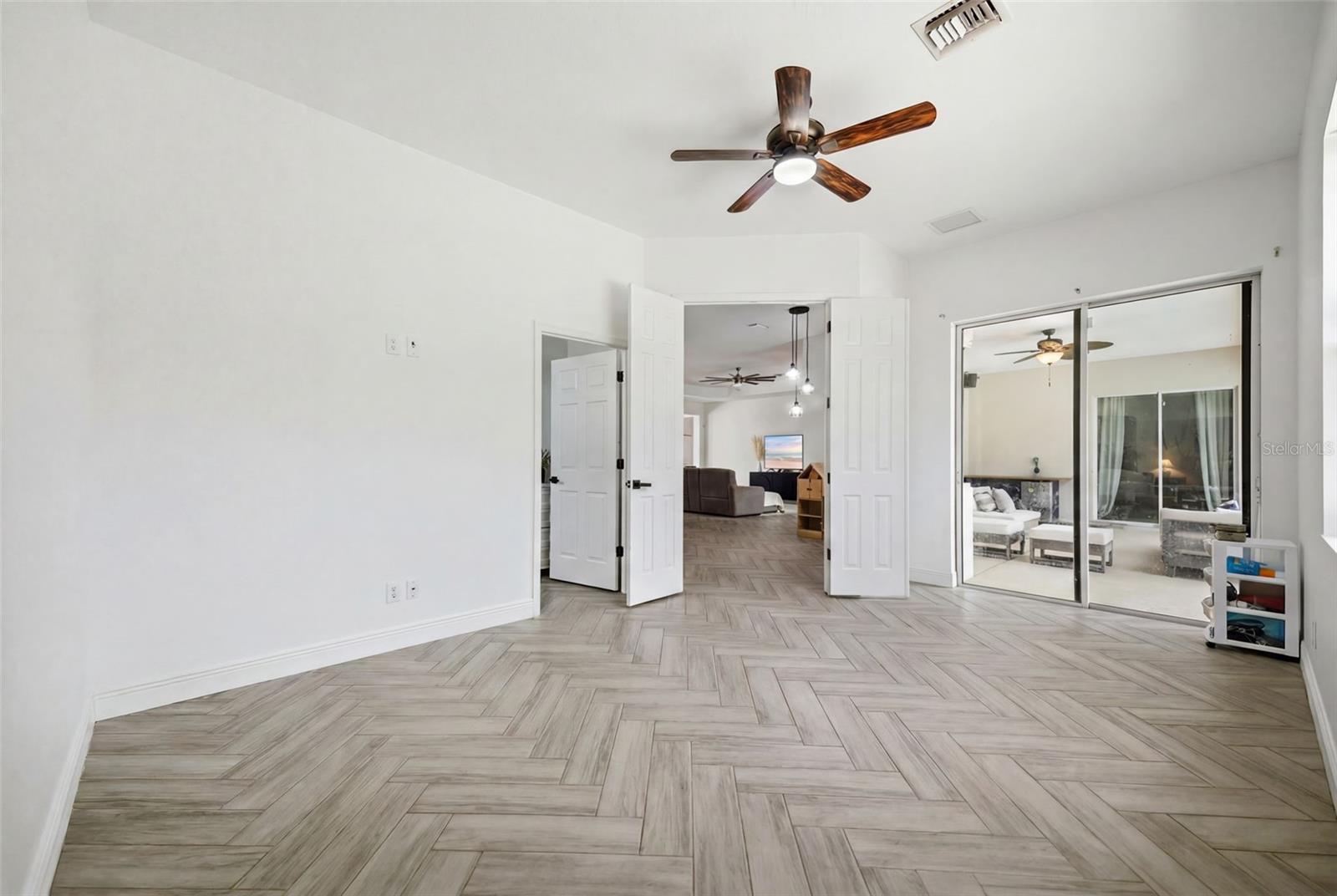 15809 31ST ST E — photo 31