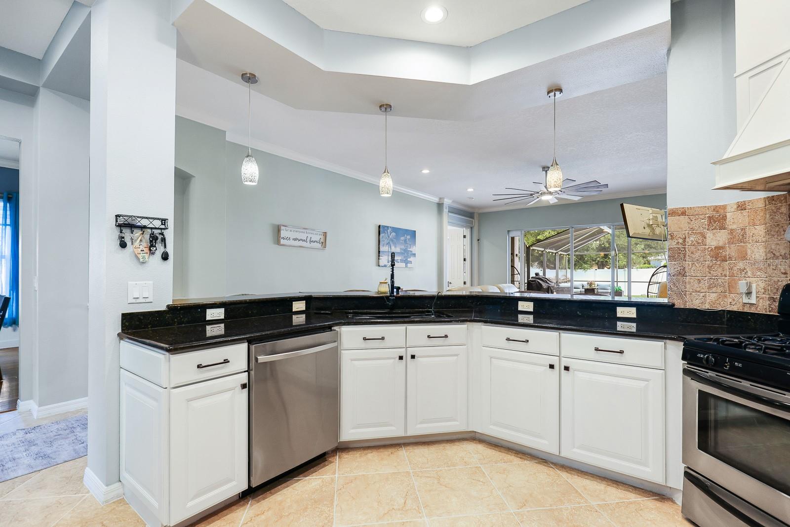 12114 CREEK EDGE DR — photo 15