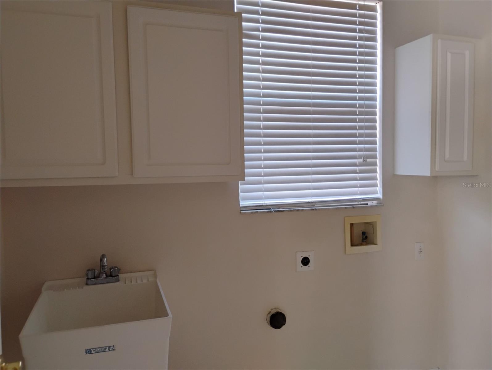 10415 LUCAYA DR — photo 35