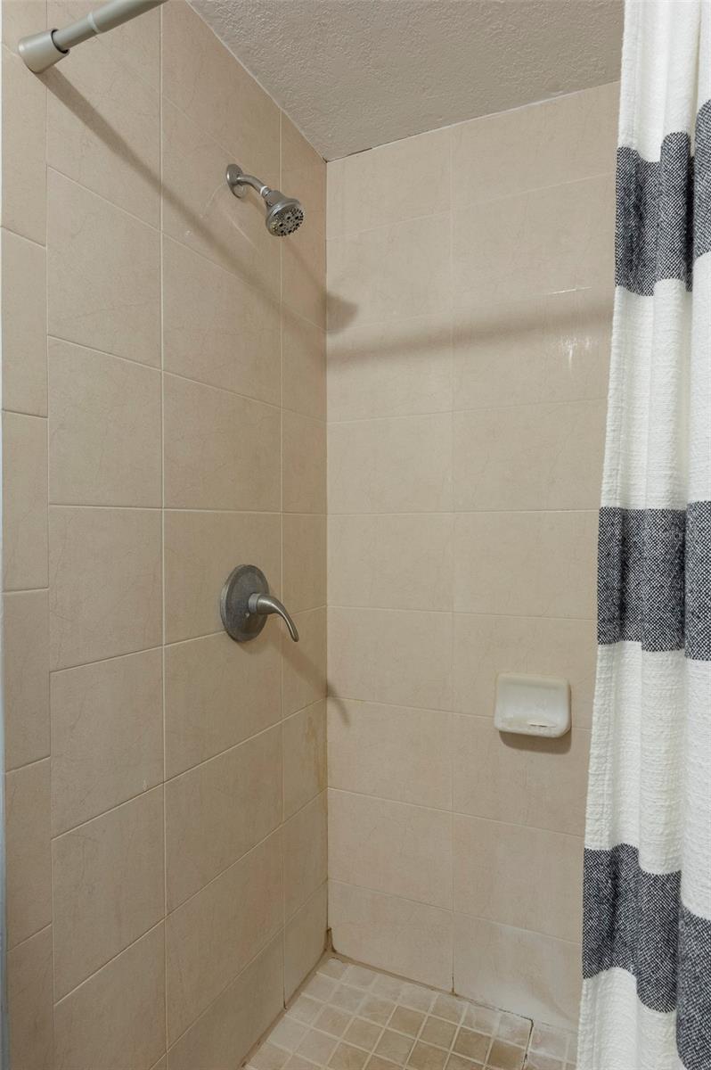 3651 HAINES RD N — photo 32