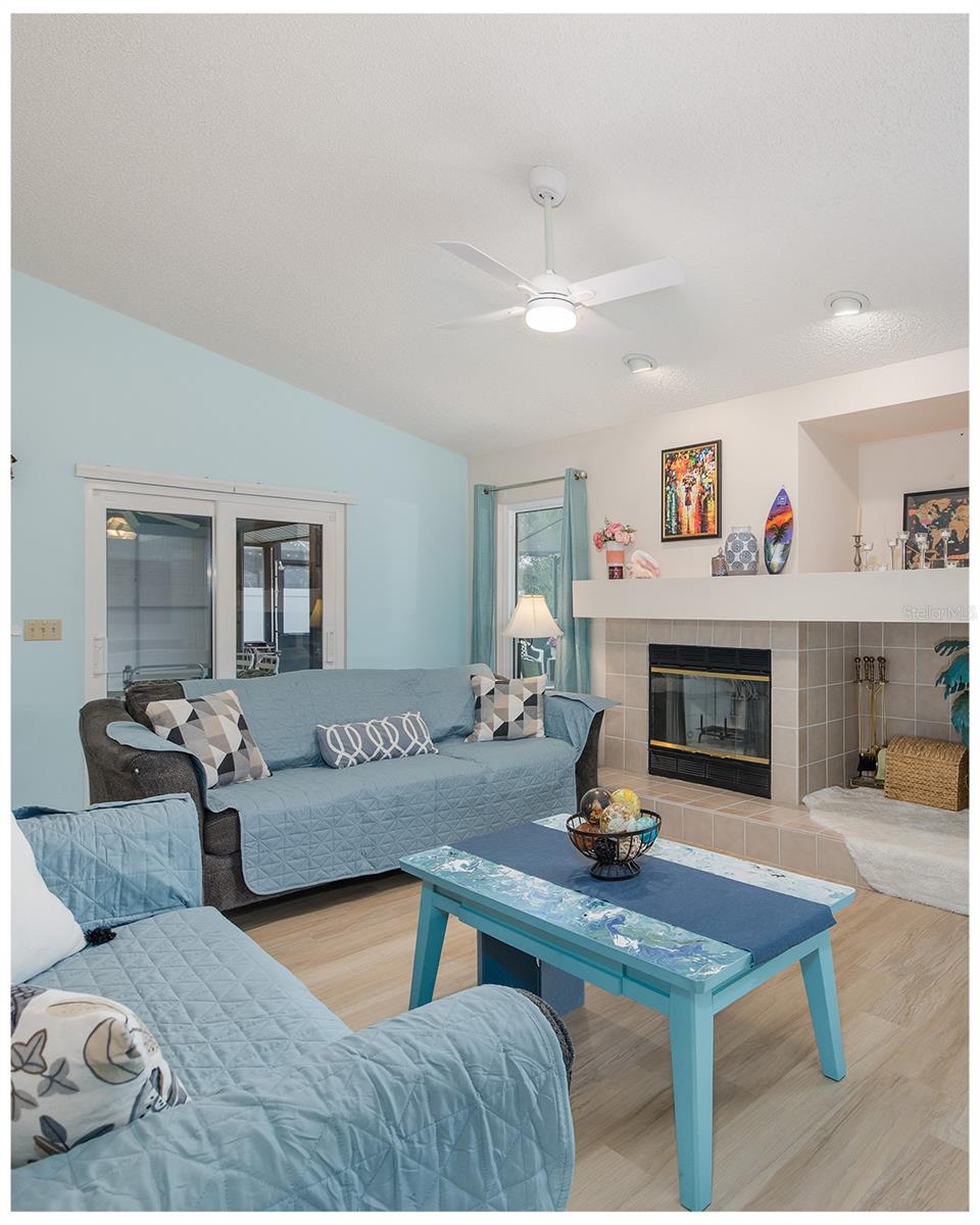 4515 COUNTY BREEZE DR — photo 13