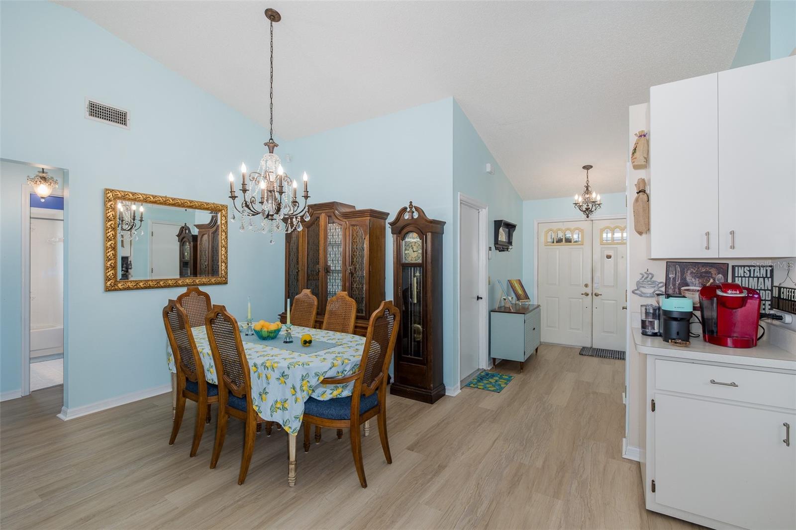4515 COUNTY BREEZE DR — photo 18