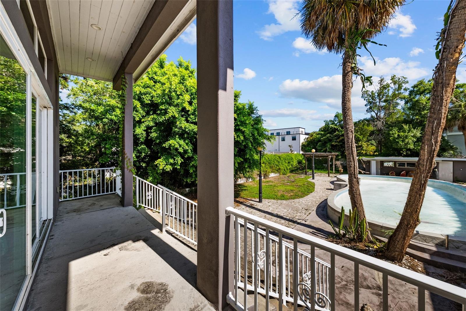 211 S SHORE CREST DR — photo 8
