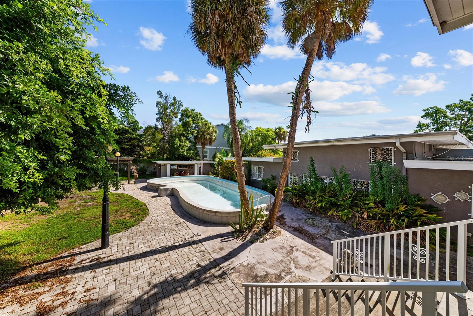 211 S SHORE CREST DR — photo 4